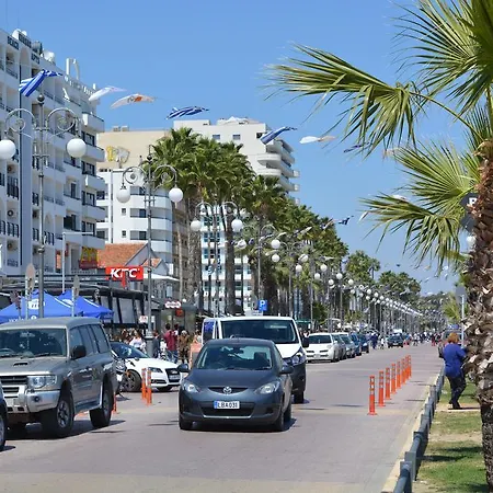Sunorama Beach Garden 302 Apartment Larnaca