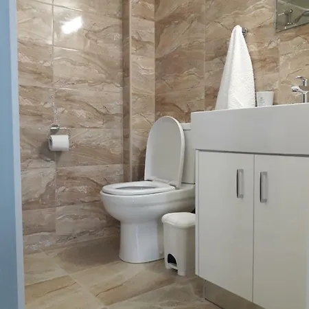 P L Sunorama Garden 302 Apartman