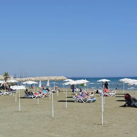 P L Sunorama Garden 302 *