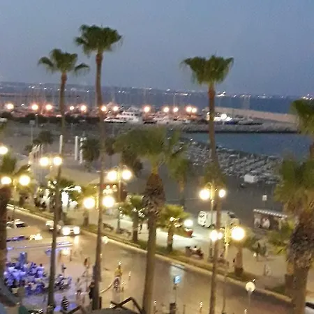 P L Sunorama Garden 302