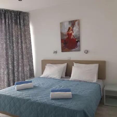 P L Sunorama Garden 302 Appartement *